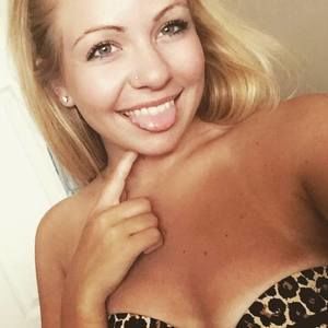 Meet your Posher, Monica